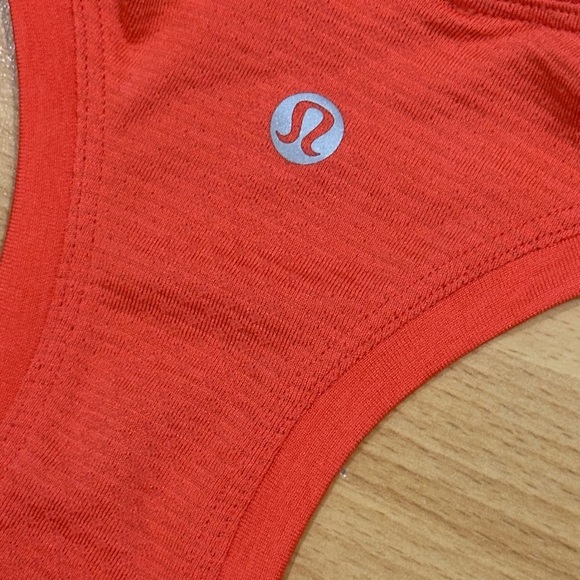 Brand New Lululemon Swiftly Tech RB Tank 2.0 - Picture 8 of 9